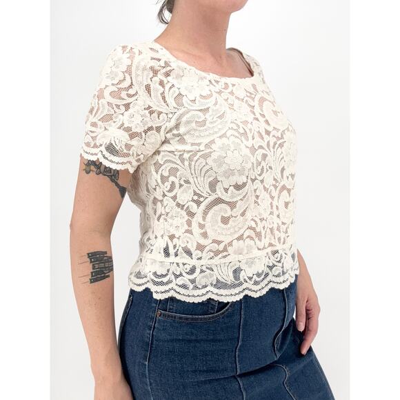 Cato Cream Lace Scalloped Edge Top Size L - Picture 2 of 7